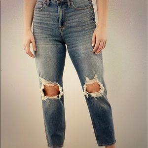 Hollister Ultra High Rise Vintage Straight Jeans